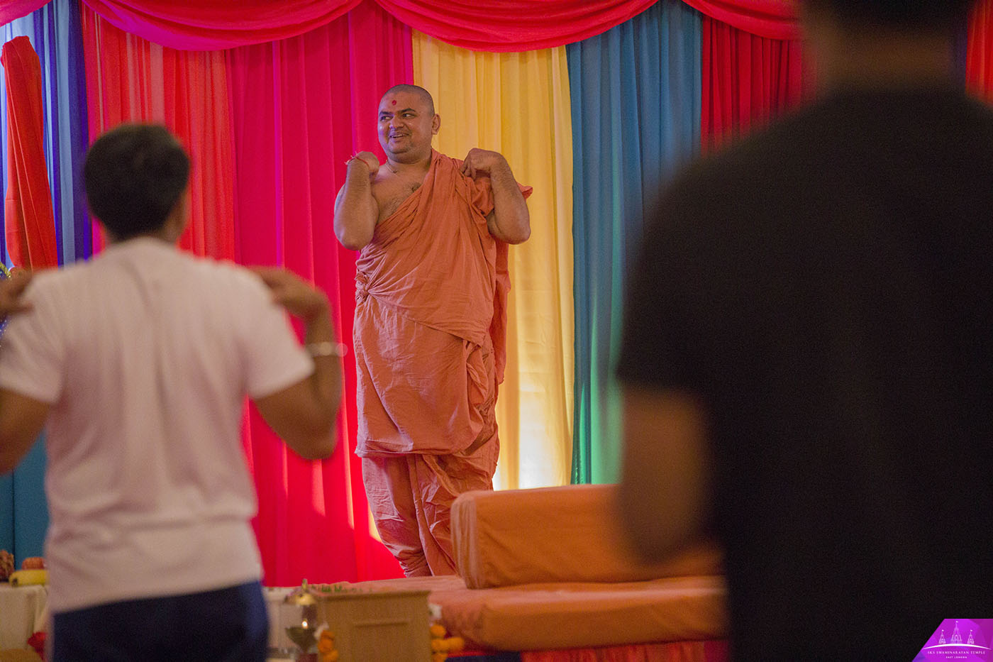 ©1987-2017 SKS Swaminarayan Temple East London